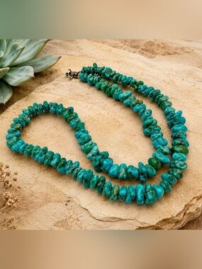 Kingman Turquoise Nugget Necklace 20” Sterling Silver Clasp 39g Southwestern EUC
